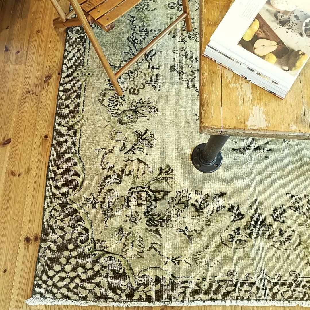 【1970s】超大判! トルコ製ヴィンテージラグ オーバーダイ　トライバルラグ