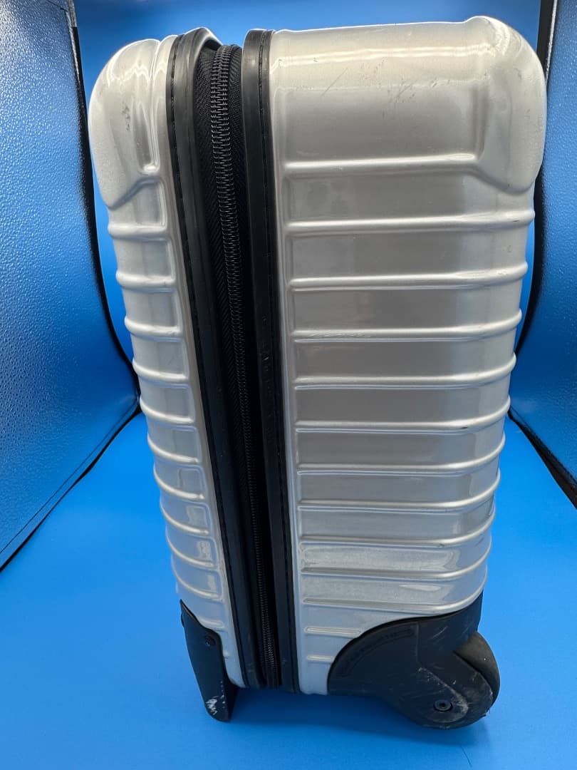 【機内持込可】RIMOWA 2輪 SALSA ビジネストローリー 23L リモワ