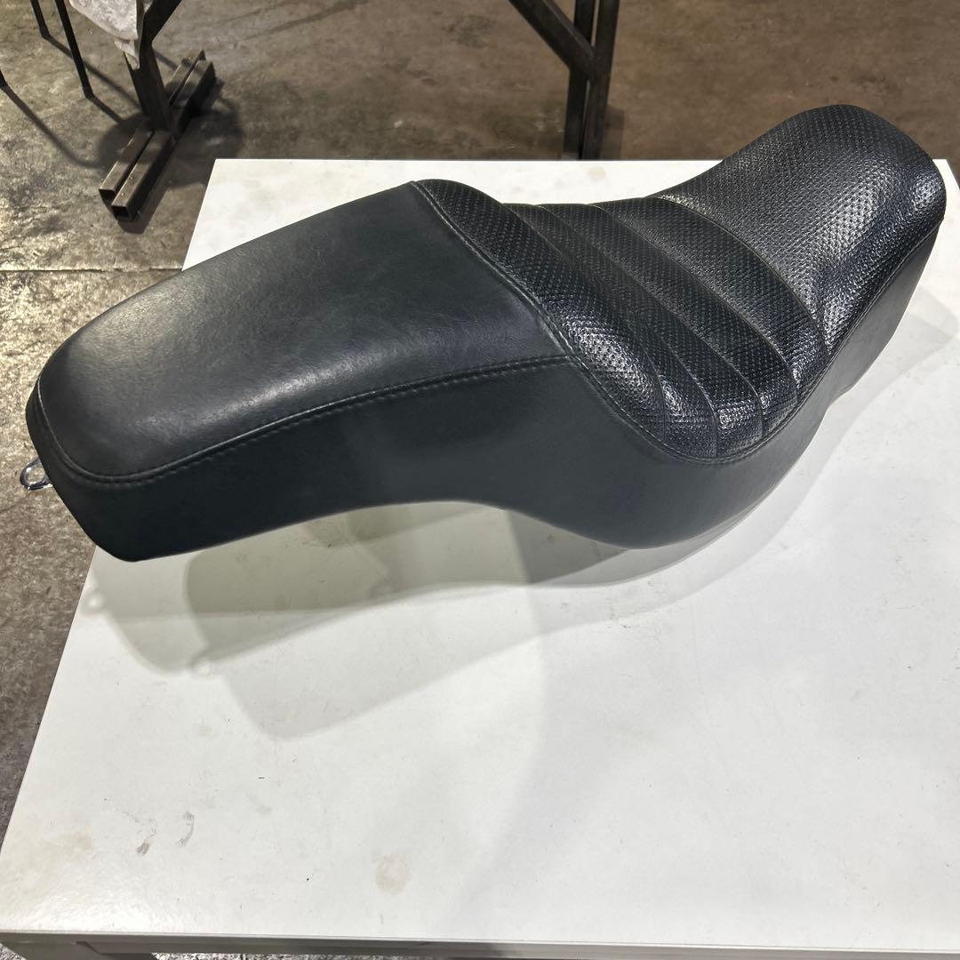 純正　〜03 スポーツスター　1200c 96年式 シート