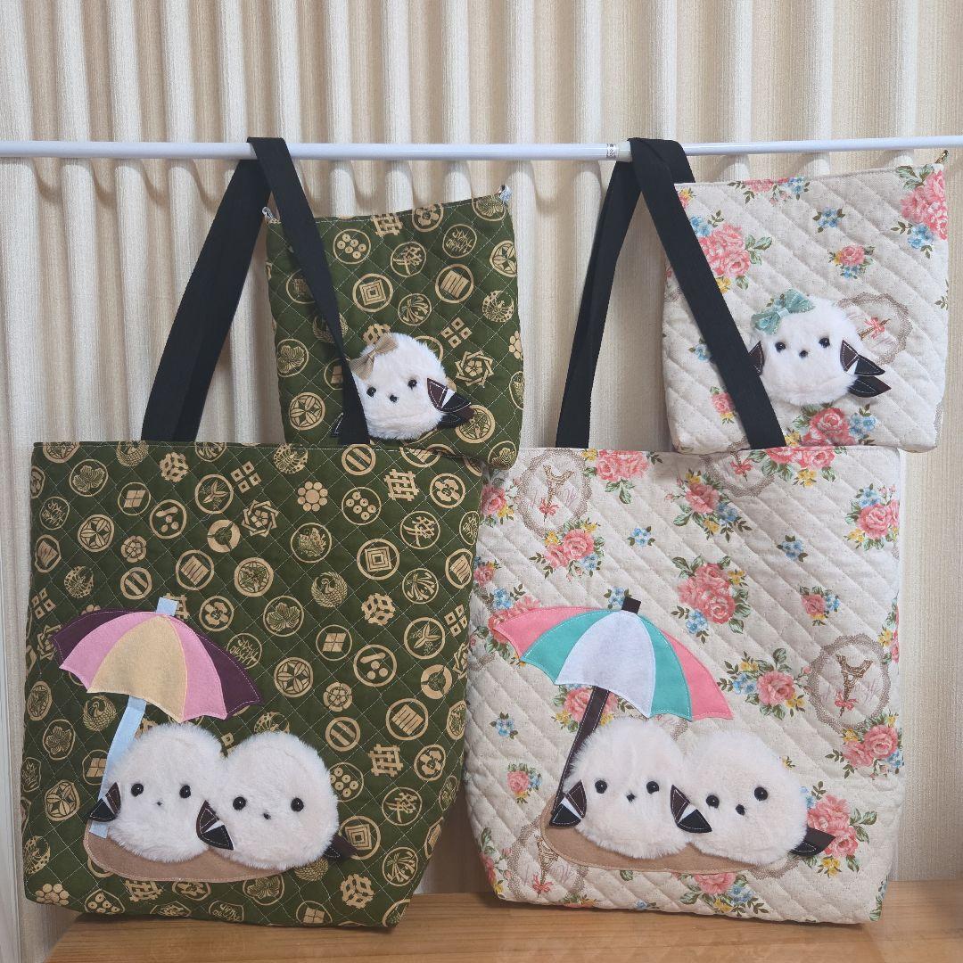 ●いちご●双子もふもふシマエナガ　ハンドメイド　キルト