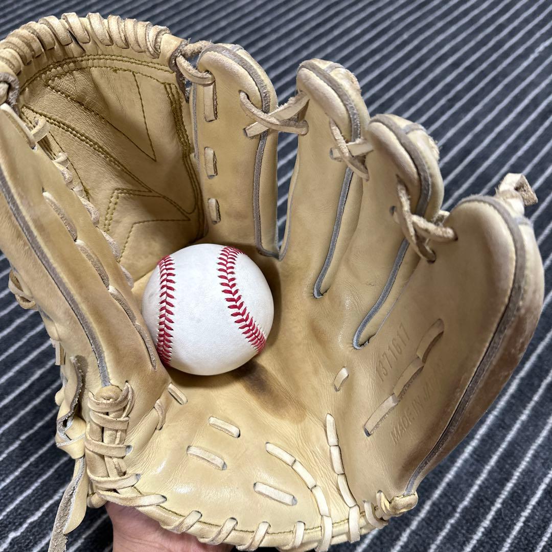アンダーアーマー硬式投手グラブ希少モデル