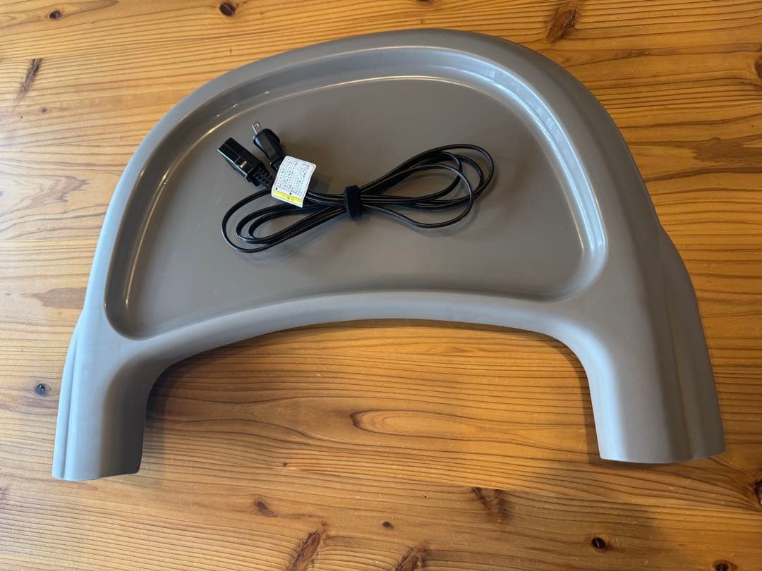 【ほぼ新品】Combi ハイローチェア 自動スイング（送料込み）