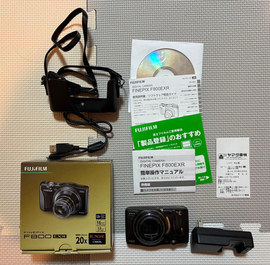 FUJIFILM FINEPIX F800 EXR カメラ(動作確認済み)