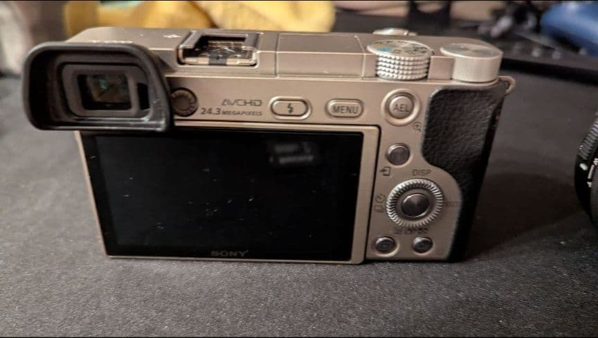 ラッキーサニー　ソニー　α6000 ILCE-6000