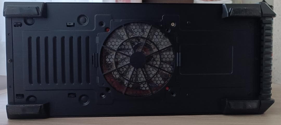 【ファン7基強力空冷】自作ゲーミングPC 【i7、GTX960、RAM64GB】