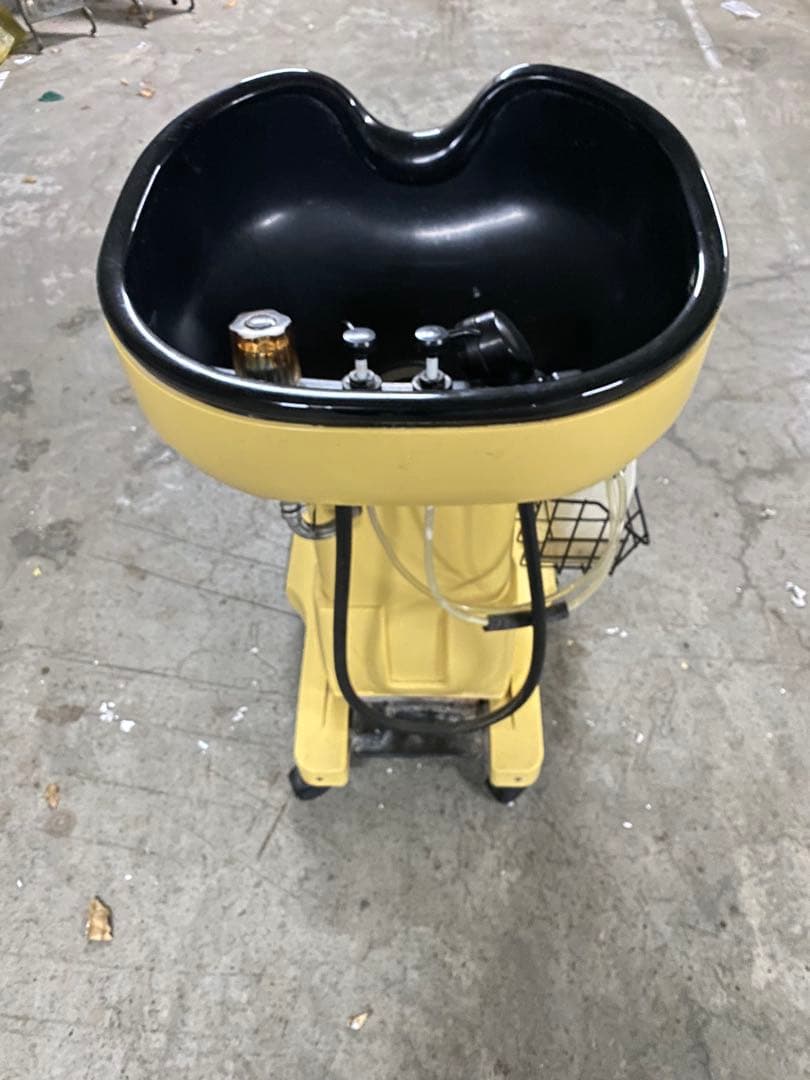 タカラベルモント　移動式シャンプー台