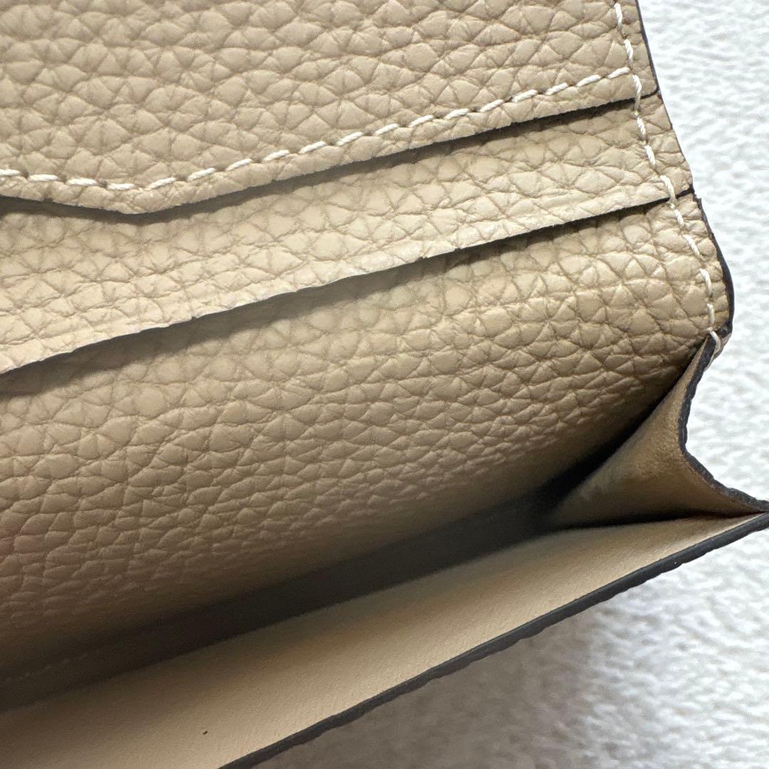 【超美品】ボナベンチュラ　ビジネスカードケース シュリンクレザー