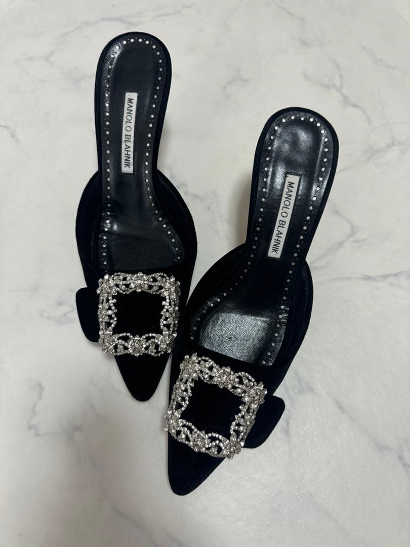 MANOLM BLAHNIK ベロア　ミュール