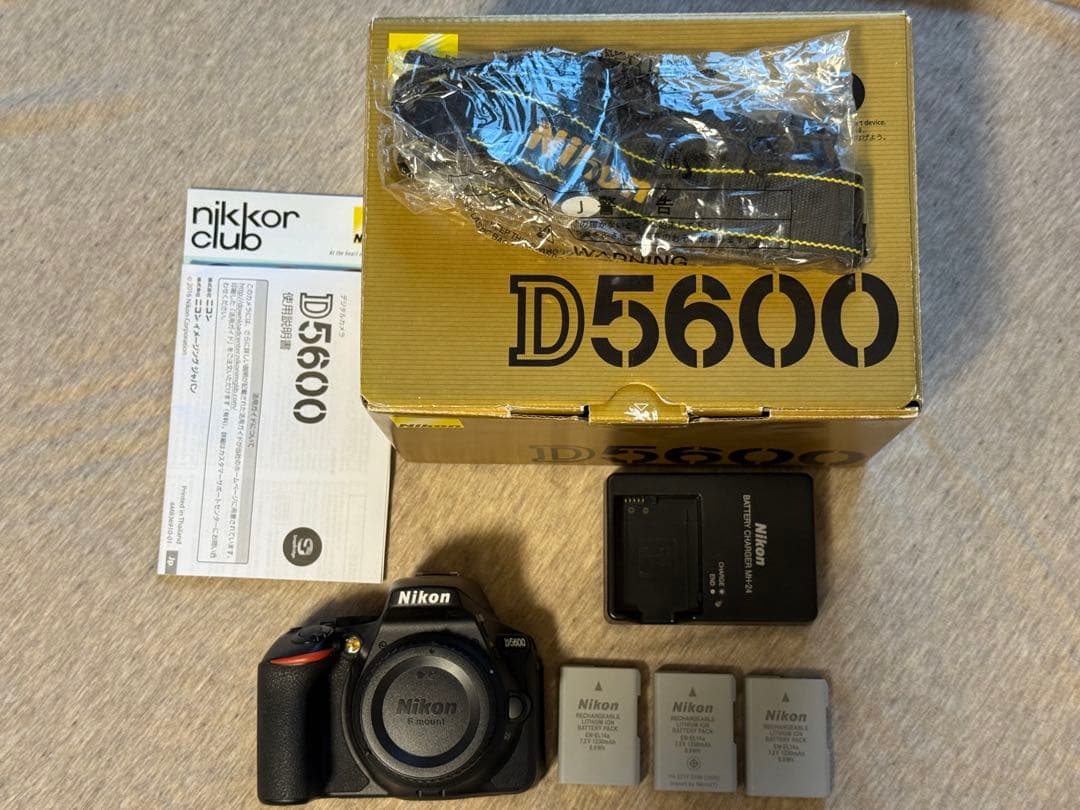 ■ 美品 ■ ニコン　Nikon D5600 ボディ ≪S数6356回≫