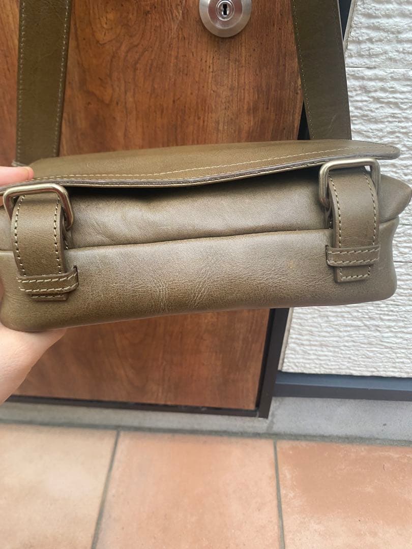 土屋鞄　ビークルスモールフラップショルダー ヴィンテージオリーブ　レザーバッグ