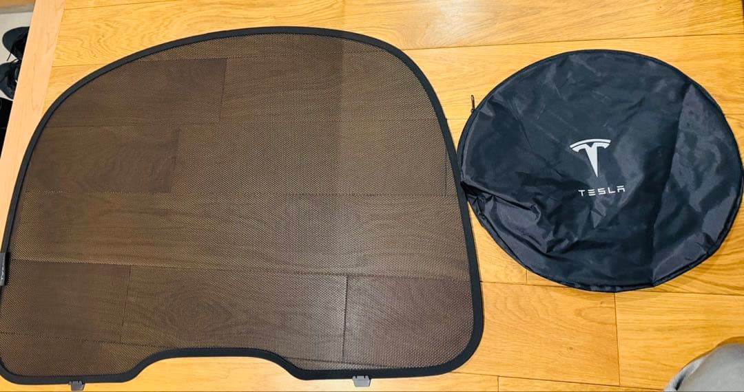2枚セット　Model Y テスラ　ガラスルーフ　リアリフトゲート　サンシェード