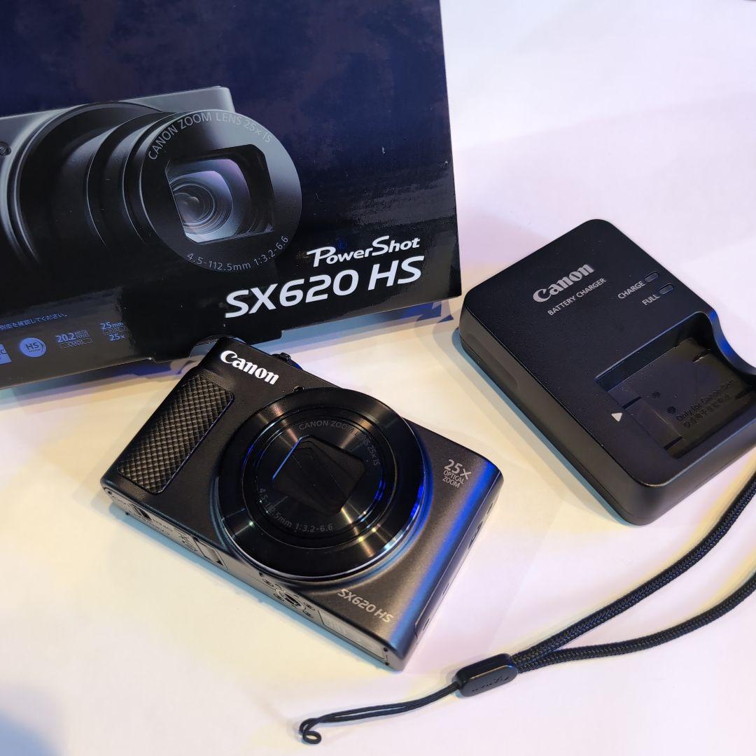 Canon PowerShot SX620 HS 本体と充電器