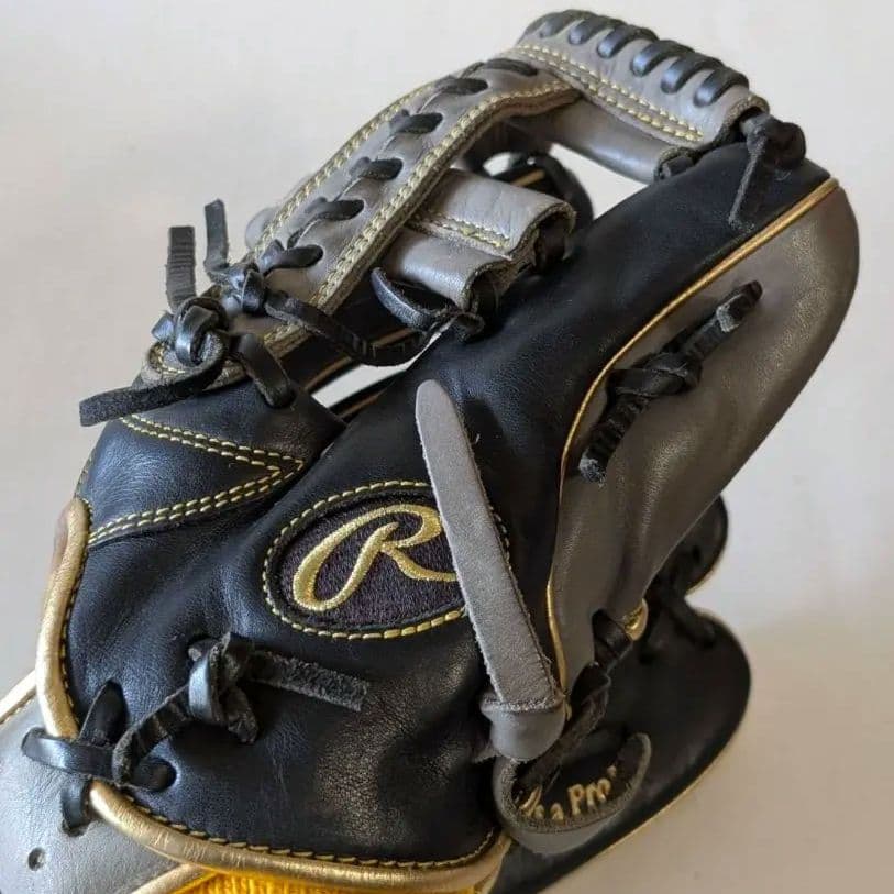 美品 Rawlings 軟式グローブ 黒/グレー/ゴールド