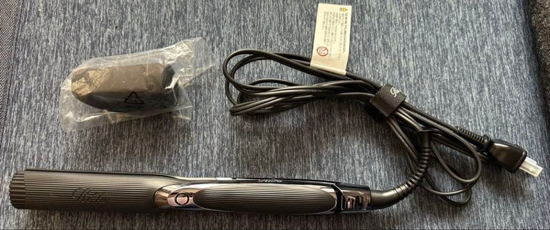 リファ　ストレートアイロンプロ　 ブラック