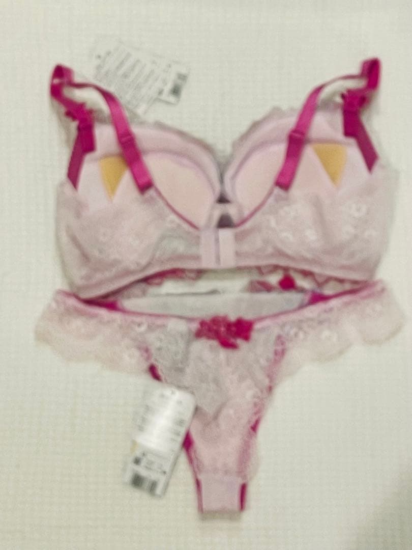 サルート　ブラE65 ソングM 06 ベトナムの花嫁　PU リッチヴェール