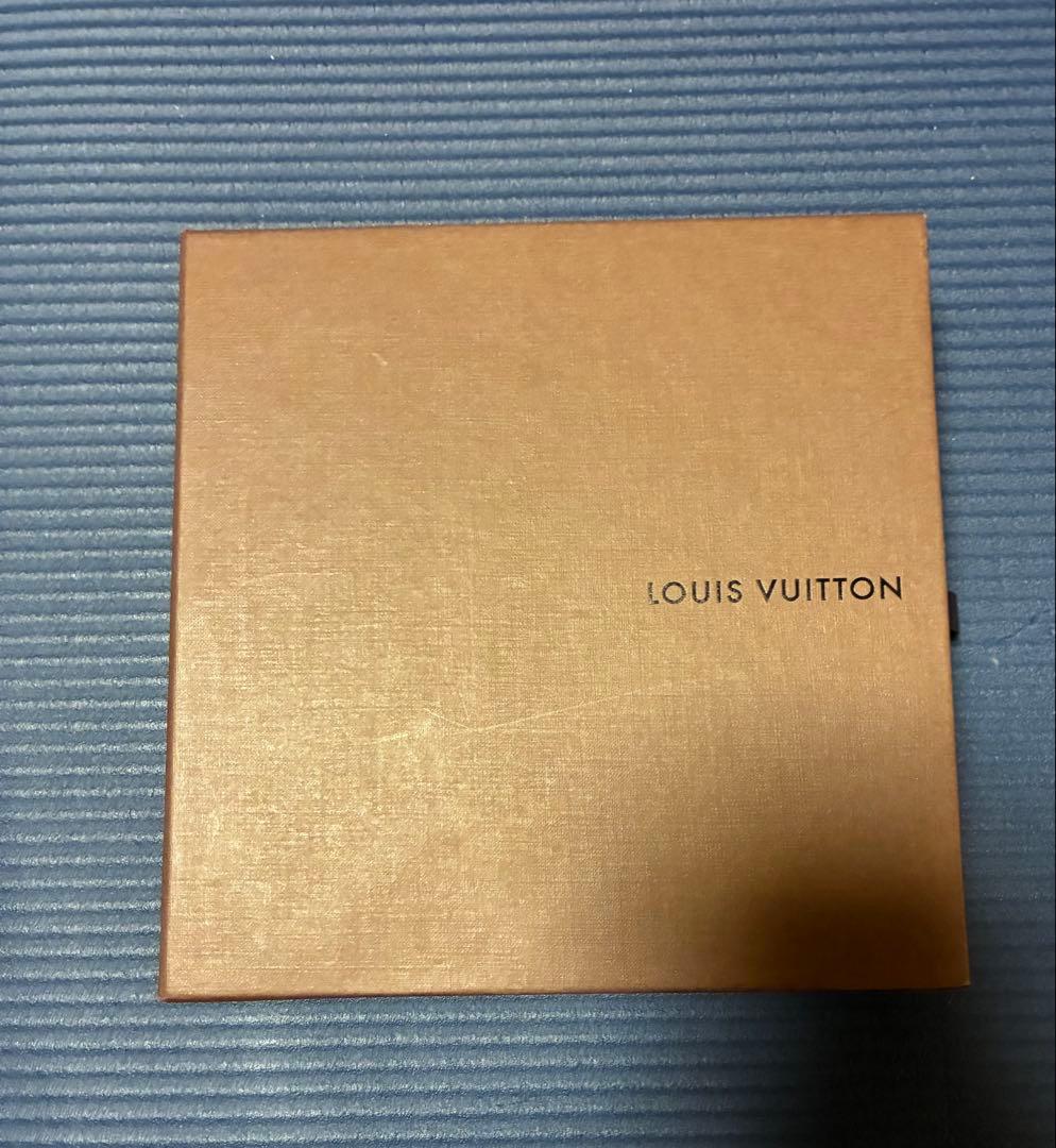 LOUIS VUITTON 黒いベルト ダミエバックル