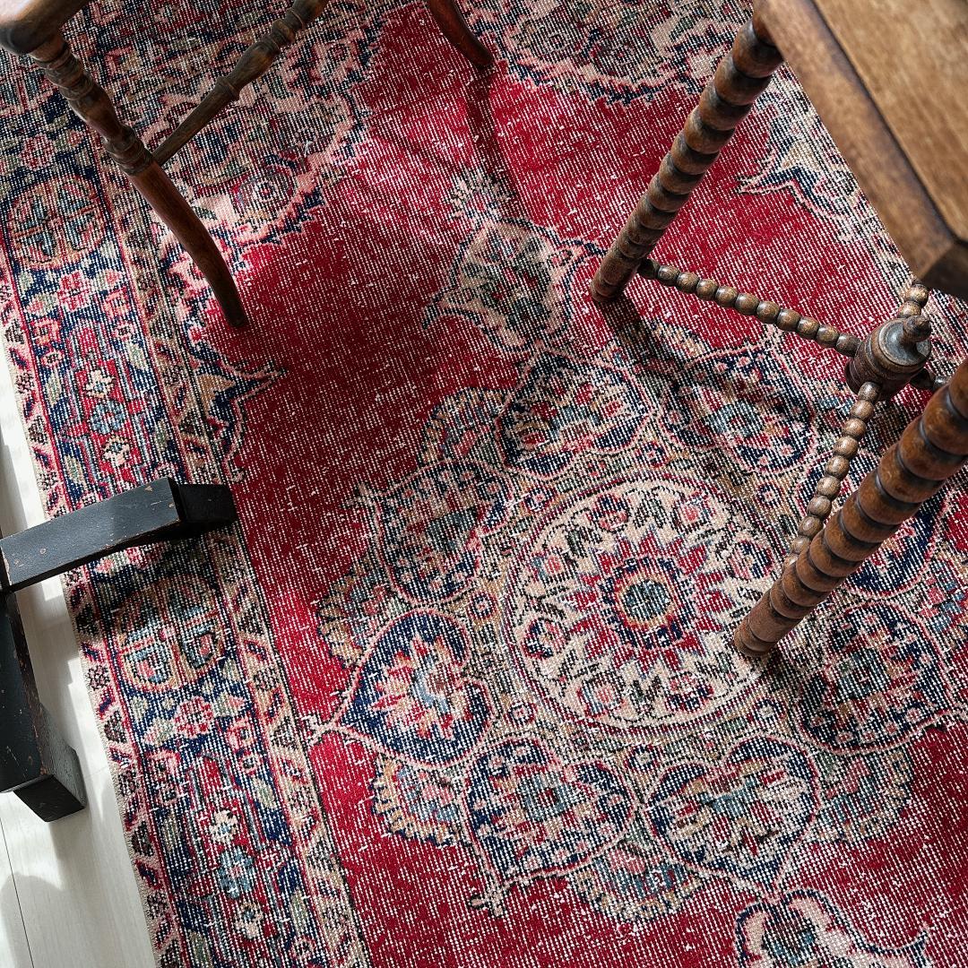 トルコヴィンテージラグ A61 レア レッド ネイビー ブルー グリーン