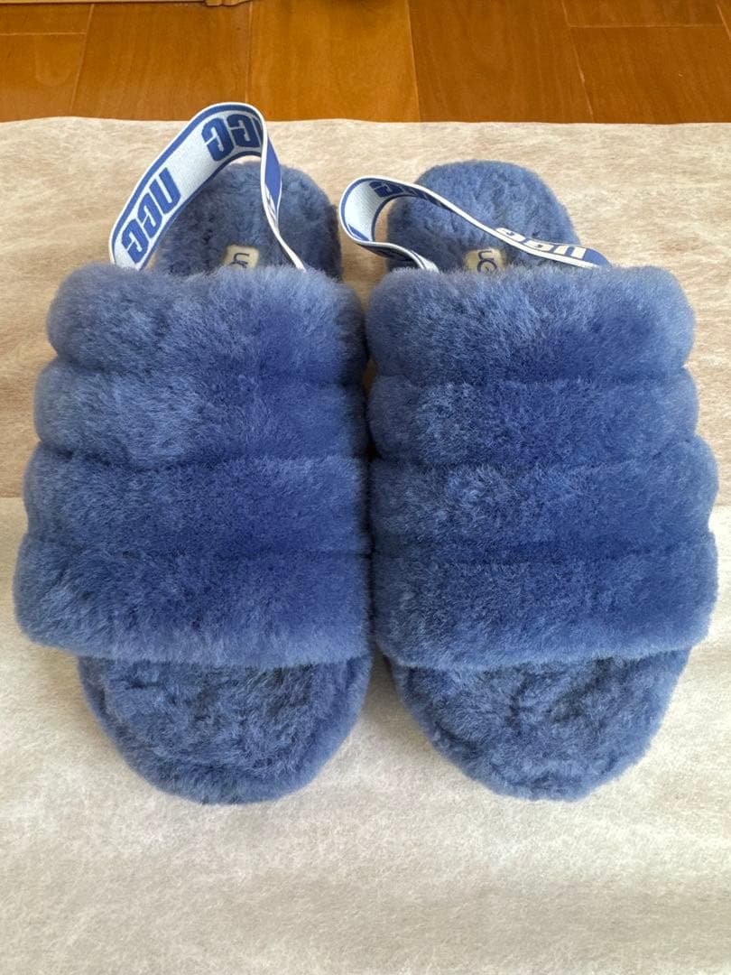 美品UGG Fluff Yeah Slide スリッパ ブルー アグ 24cm