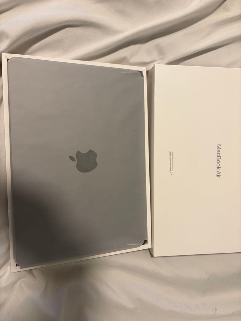 13インチMacBook air M3 2024年製(MOFT ケース付)