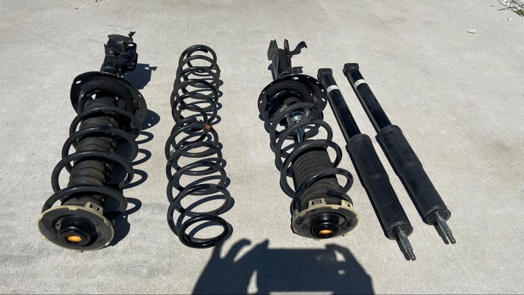 ホンダ　フィット　RS 純正サス