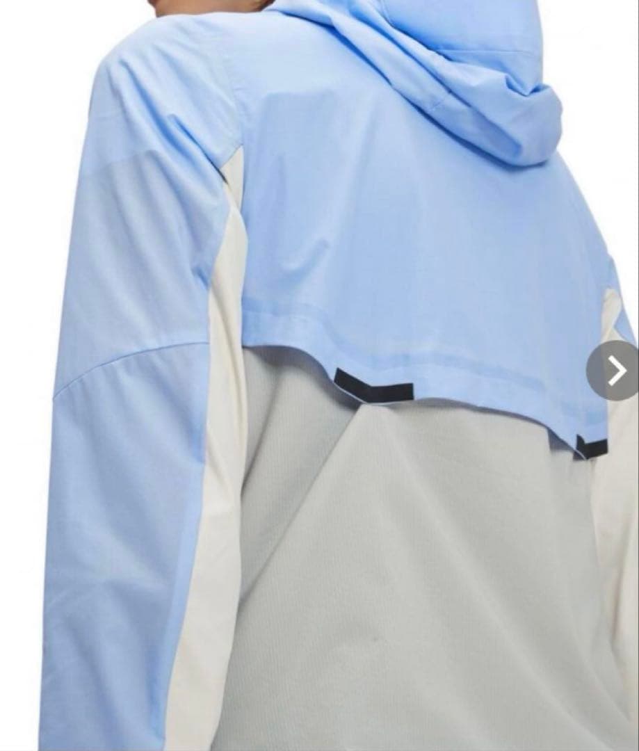 【新品試着のみ】On ウェザージャケット ランニングウェア／Sサイズ