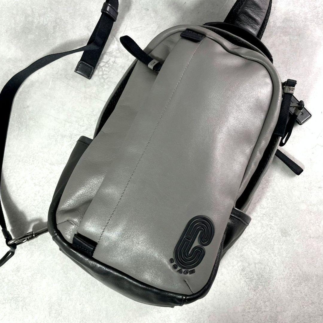 極美品 コーチ エッジパック ボディバッグ ビジネスバッグ レザー ロゴ グレー