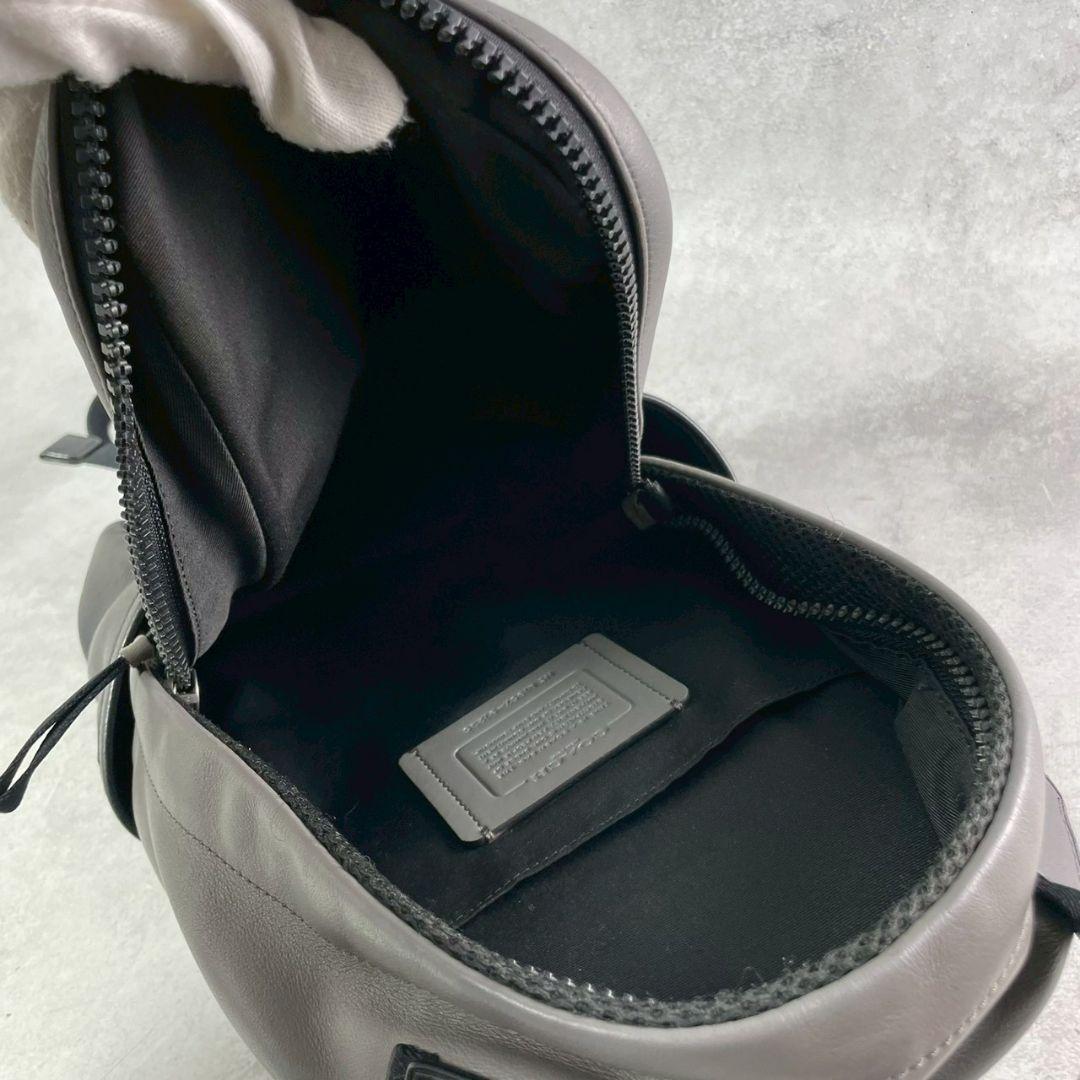極美品 コーチ エッジパック ボディバッグ ビジネスバッグ レザー ロゴ グレー