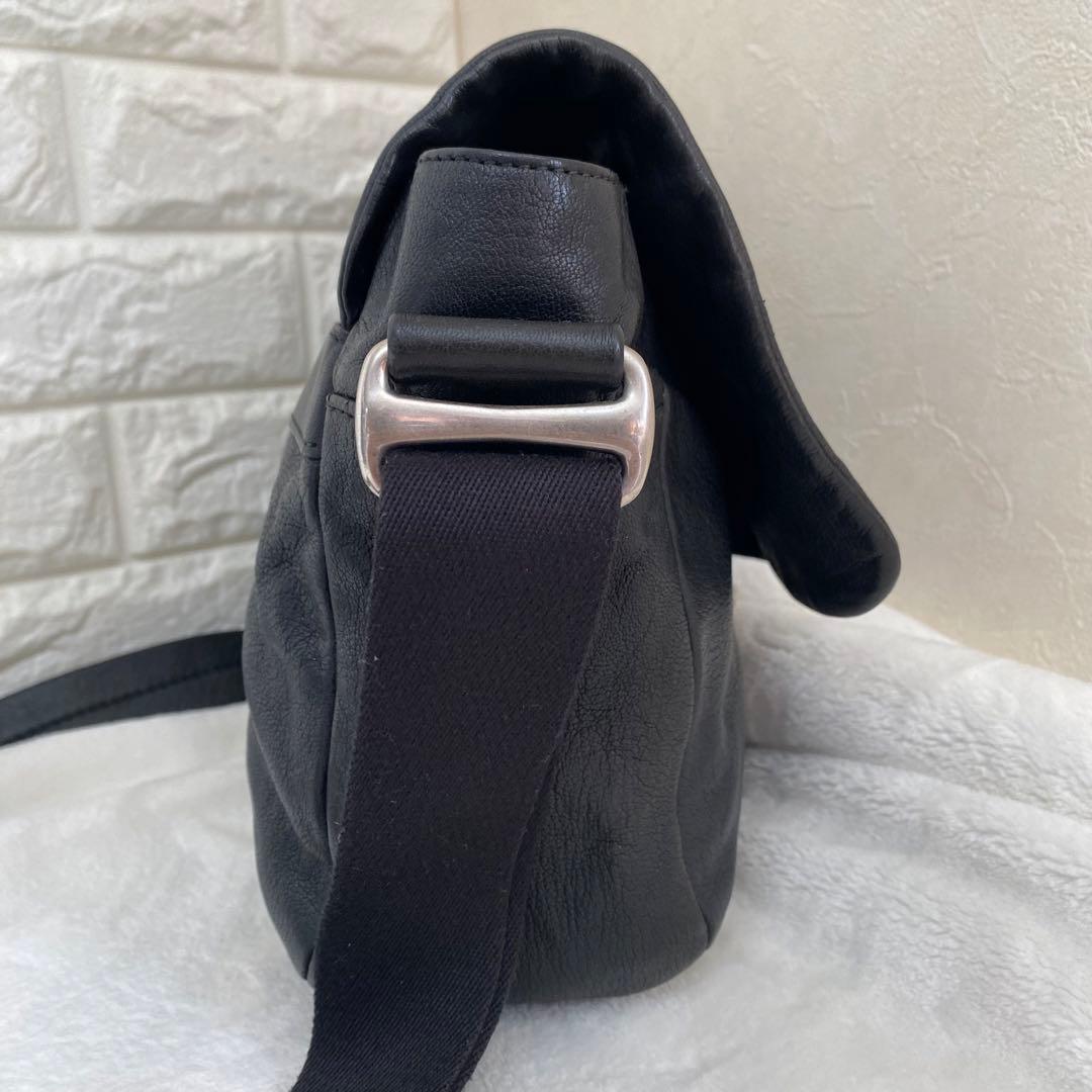 バリー　BALLY ショルダーバッグ　メッセンジャーバッグ　本皮　ブラック