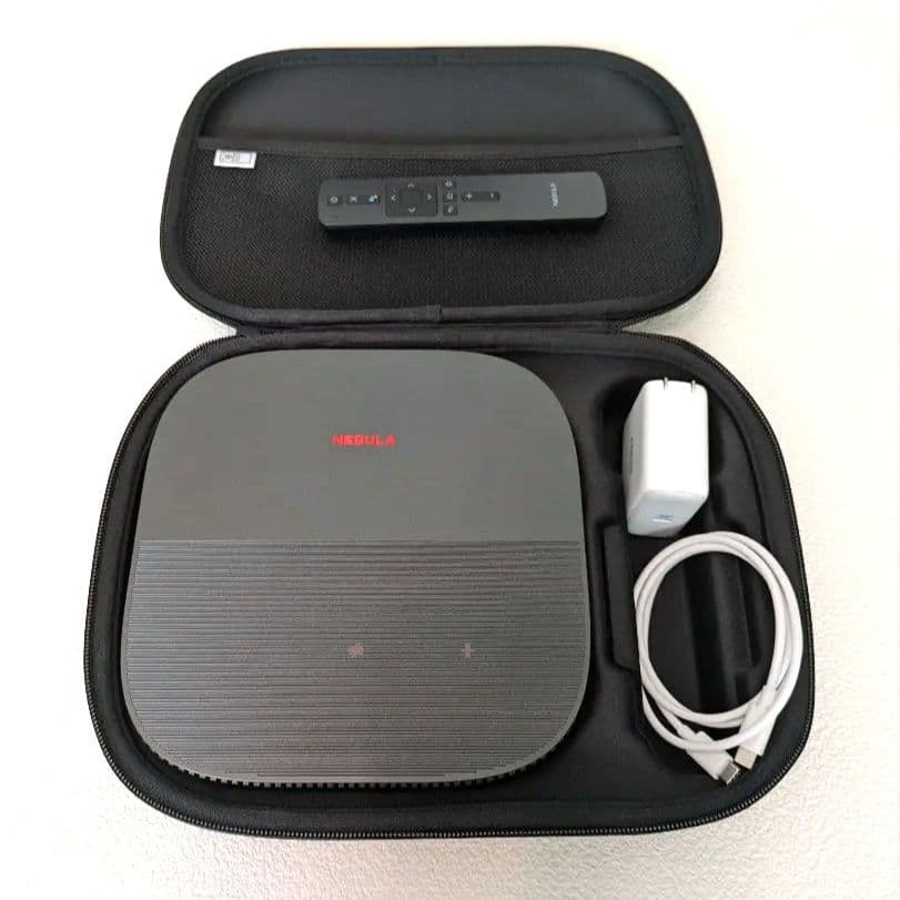 【美品】Nebula Vega Portabl プロジェクター＆ケース