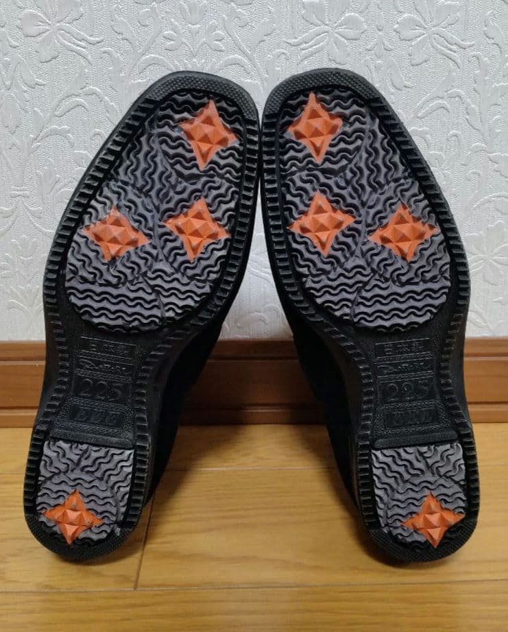 【第一ゴム　タグ付着用1回！シェブリー　完全防水スエードショートブーツ22.5】