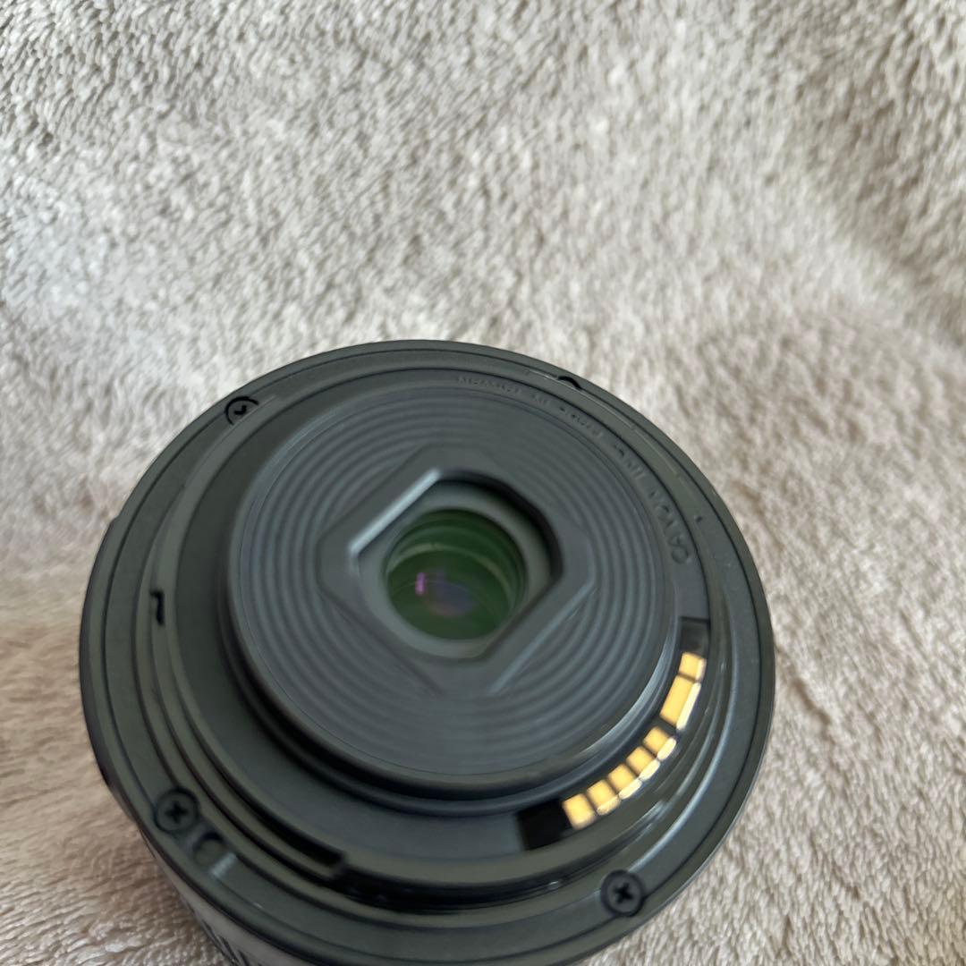 Canon EOS Kiss X9 ブラック　デジタル一眼レフ