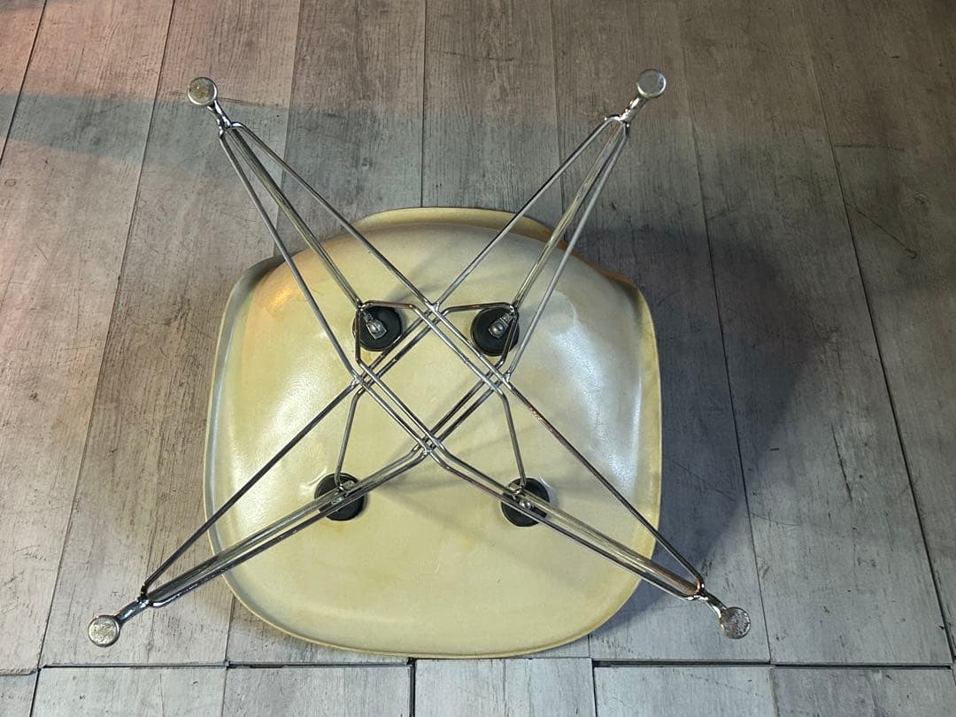 ①　ヴィンテージ　ハーマンミラー　シェルチェア　イームズチェア　IHZ