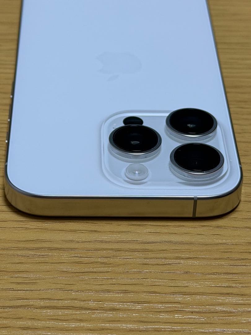 iPhone 16 Pro 512GB ホワイトチタニウム SIMフリー