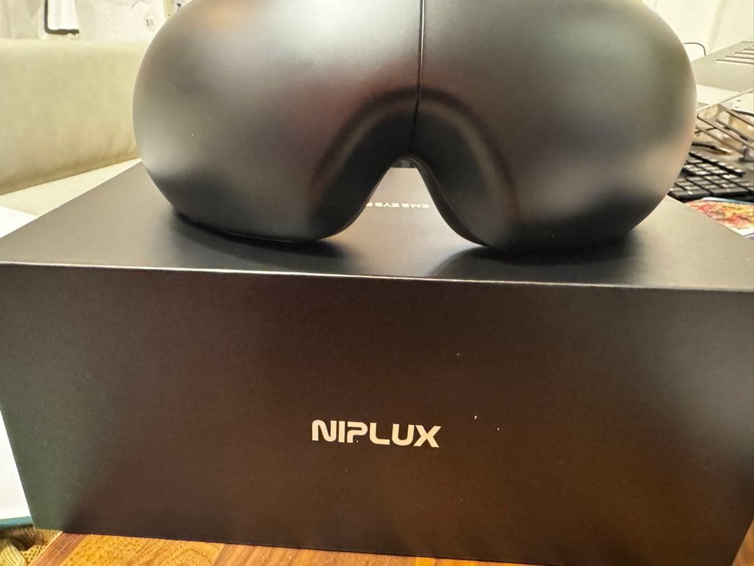 NIPLUX アイマッサージャー ブラック
