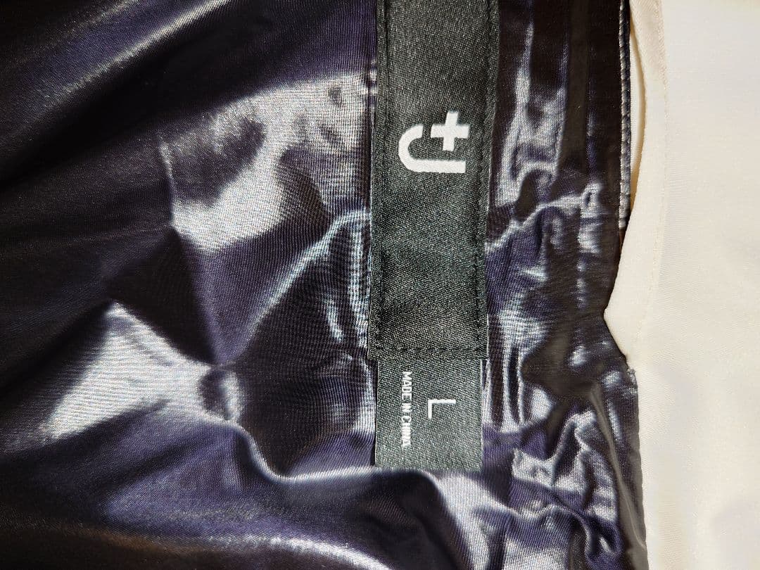 ユニクロ　+J復刻ダウンボリュームジャケット　Lサイズ オフホワイト