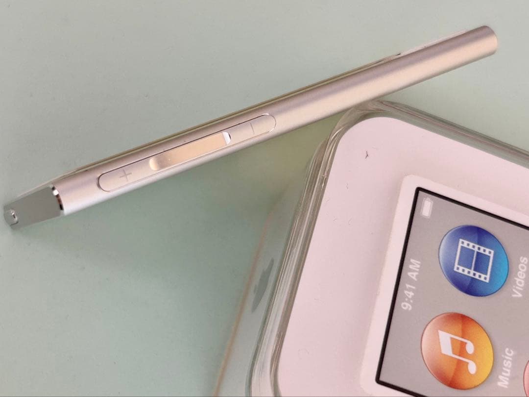 iPod nano ［極美品］Apple 第7世代16GB カバー付き