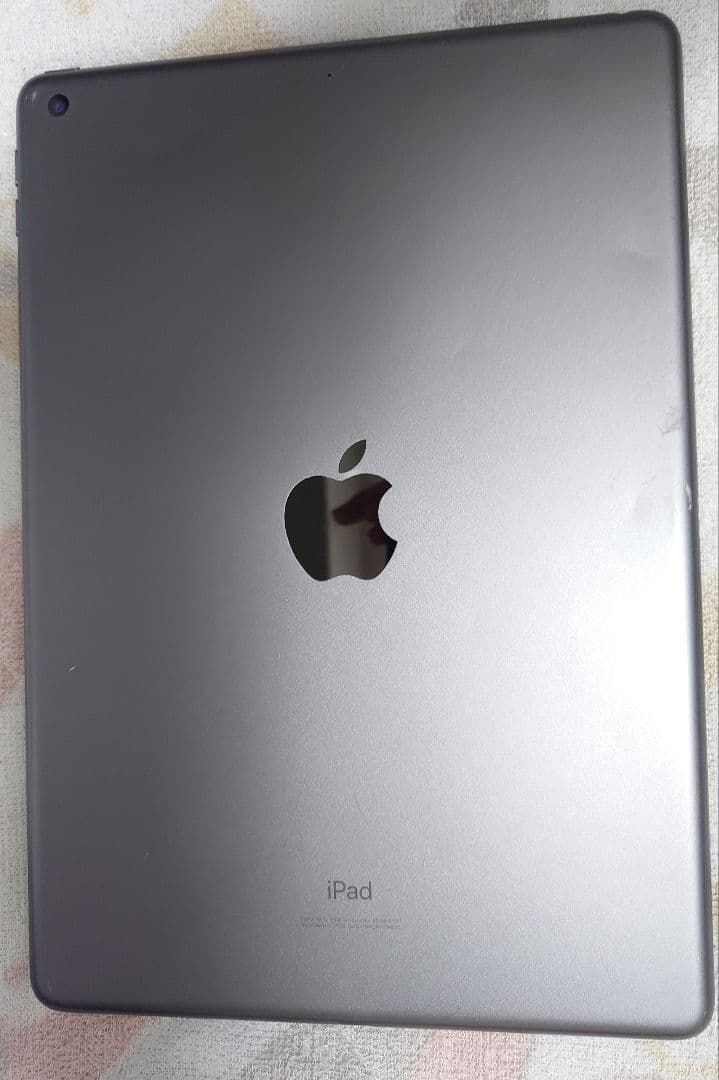 iPad 第7世代 無印 128GB 美品 中古