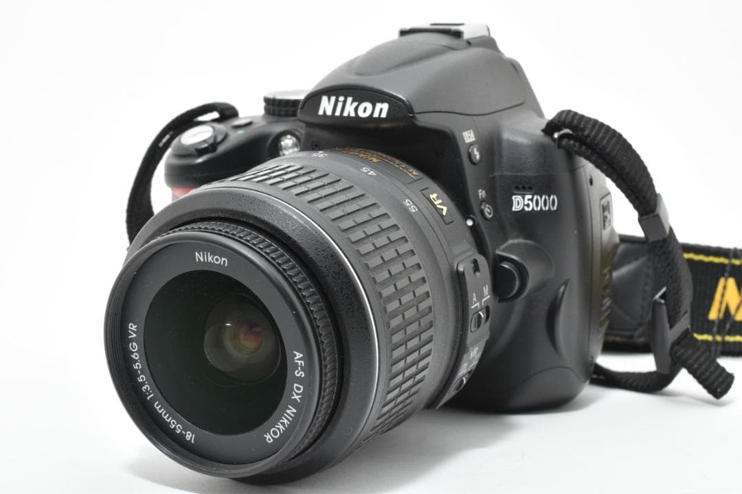 【大人気】 Nikon ニコン D5000 レンズキット デジタル一眼カメラ