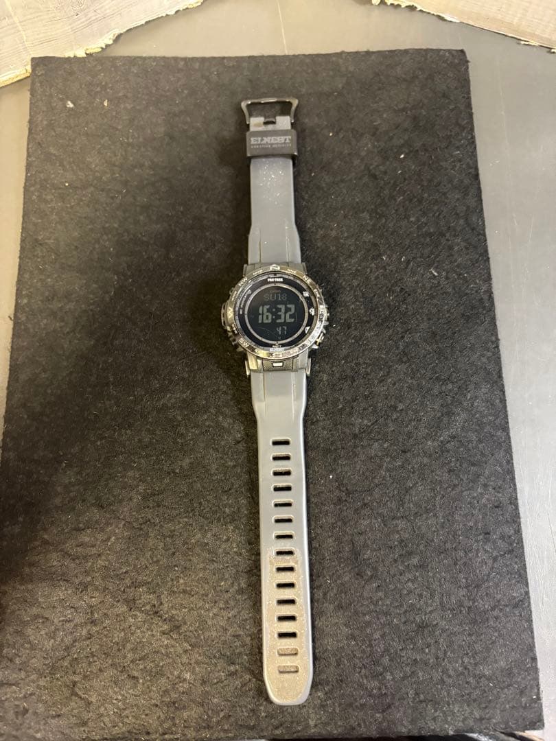 カシオ　PRO TREK ELNEST PRW-30ECA 時計