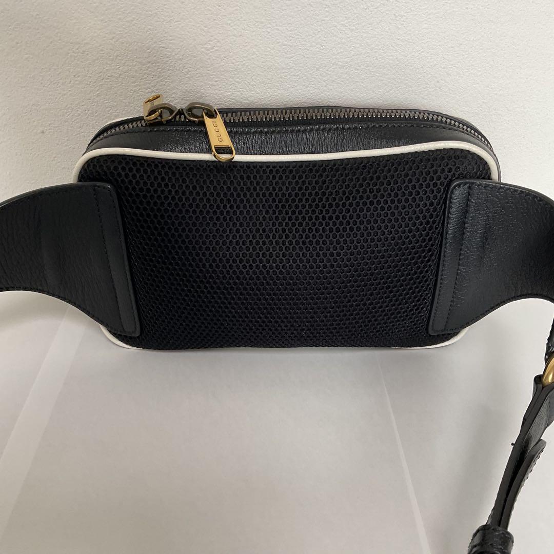 adidas × Gucci ボディバッグ・ウエストポーチ　コラボ　ロゴ入り