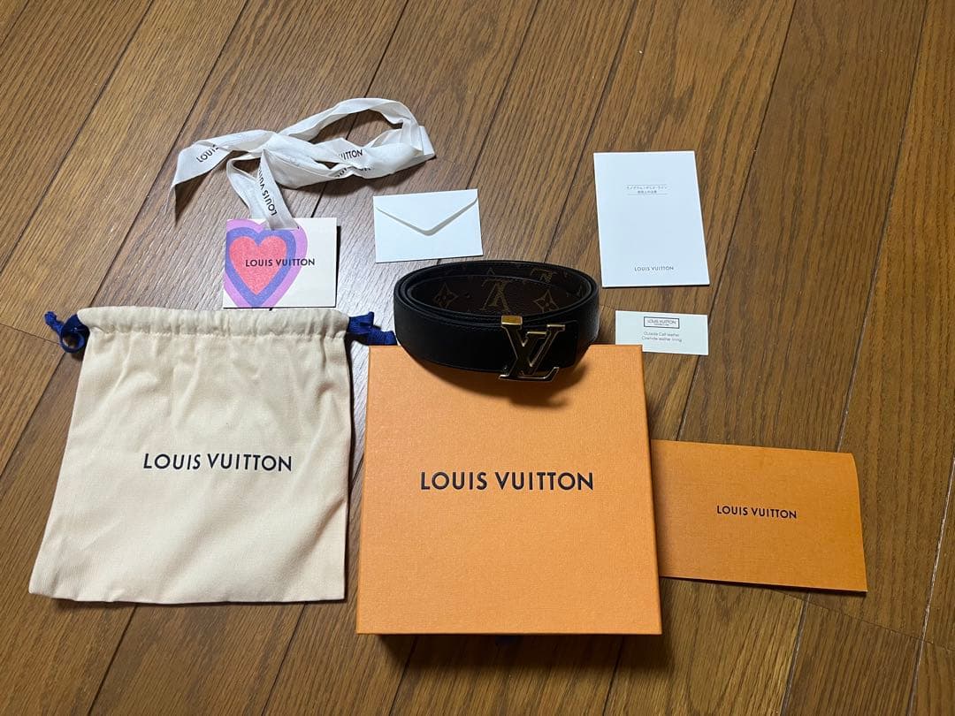 カ*ニ様 ルイヴィトンベルト リバーシブル