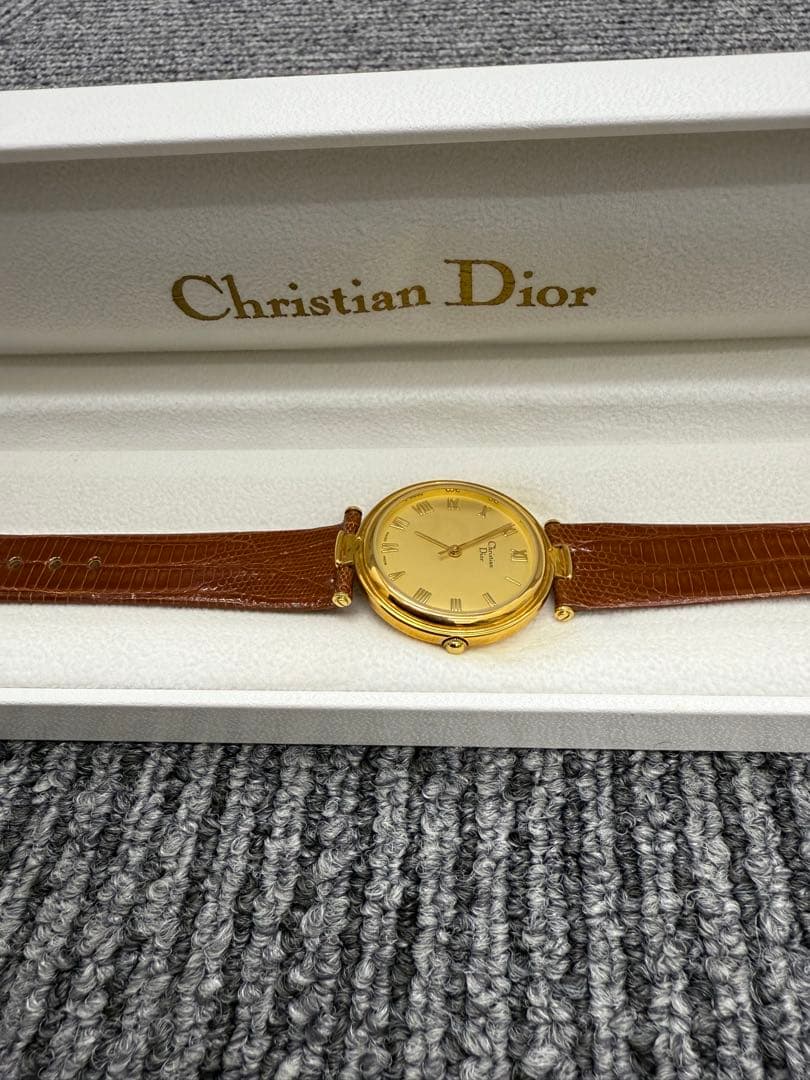 Christian Dior ゴールドレザー時計　箱付き