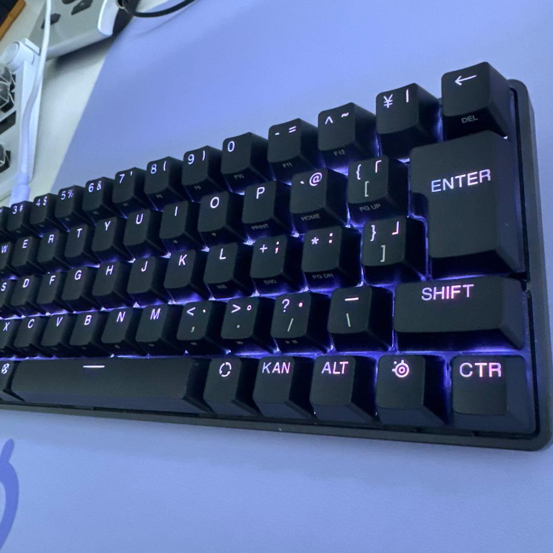 SteelSeries Apex Pro Mini RGBキーボード