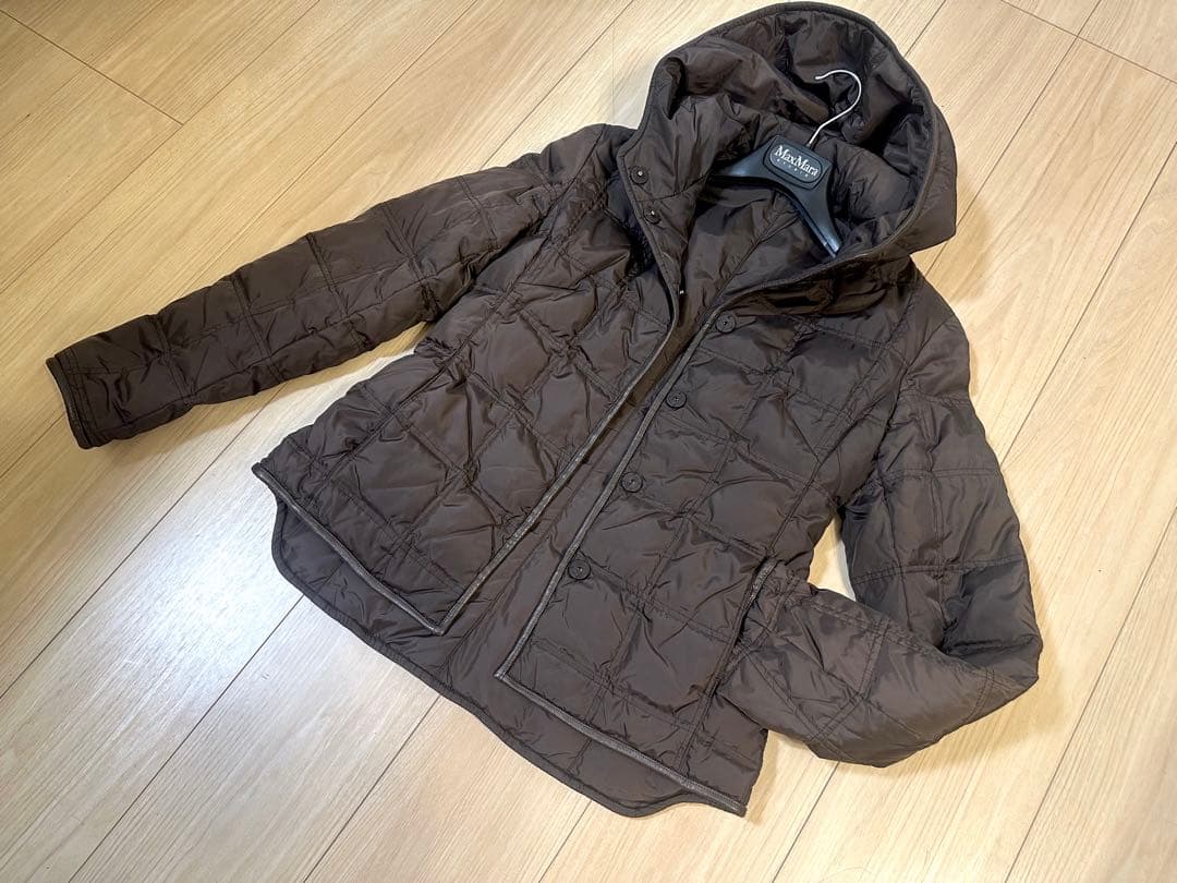 エスマックスマーラ‘SMaxMara☆リバーシブルフード付き軽量ダウンジャケット