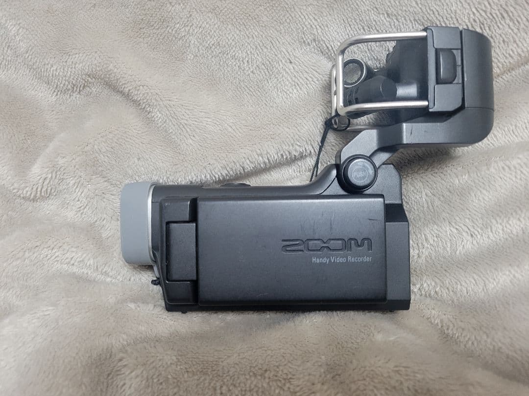 ZOOM/ハンディビデオカメラレコーダー　本体のみ/Q8