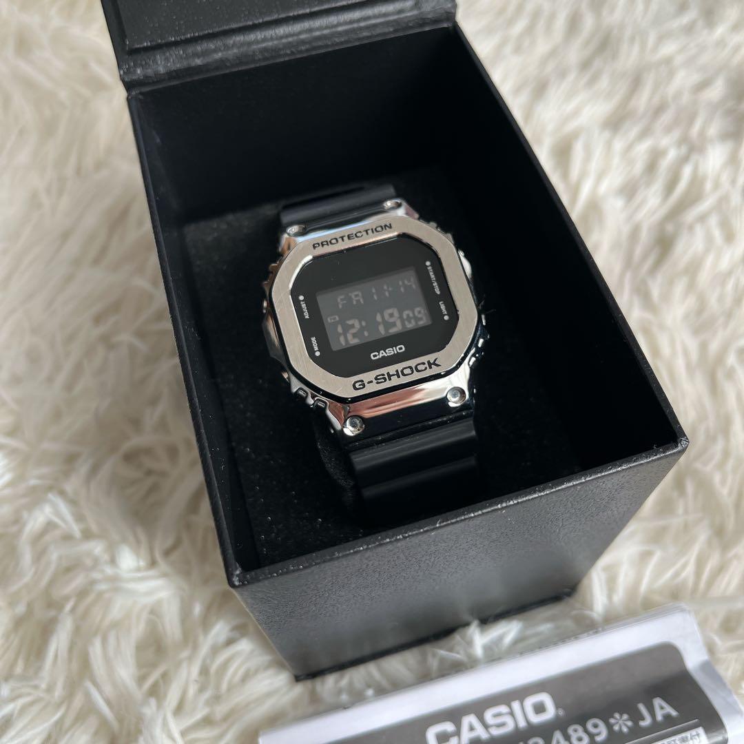 箱付き美品✨g-shock 5600 メタル　ブラック casio シルバー