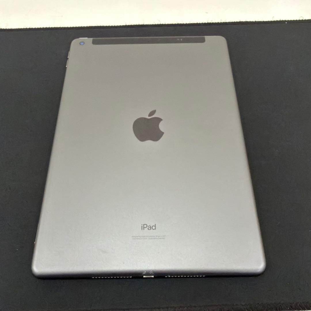 ipad 本体　8世代　32GB セルラー