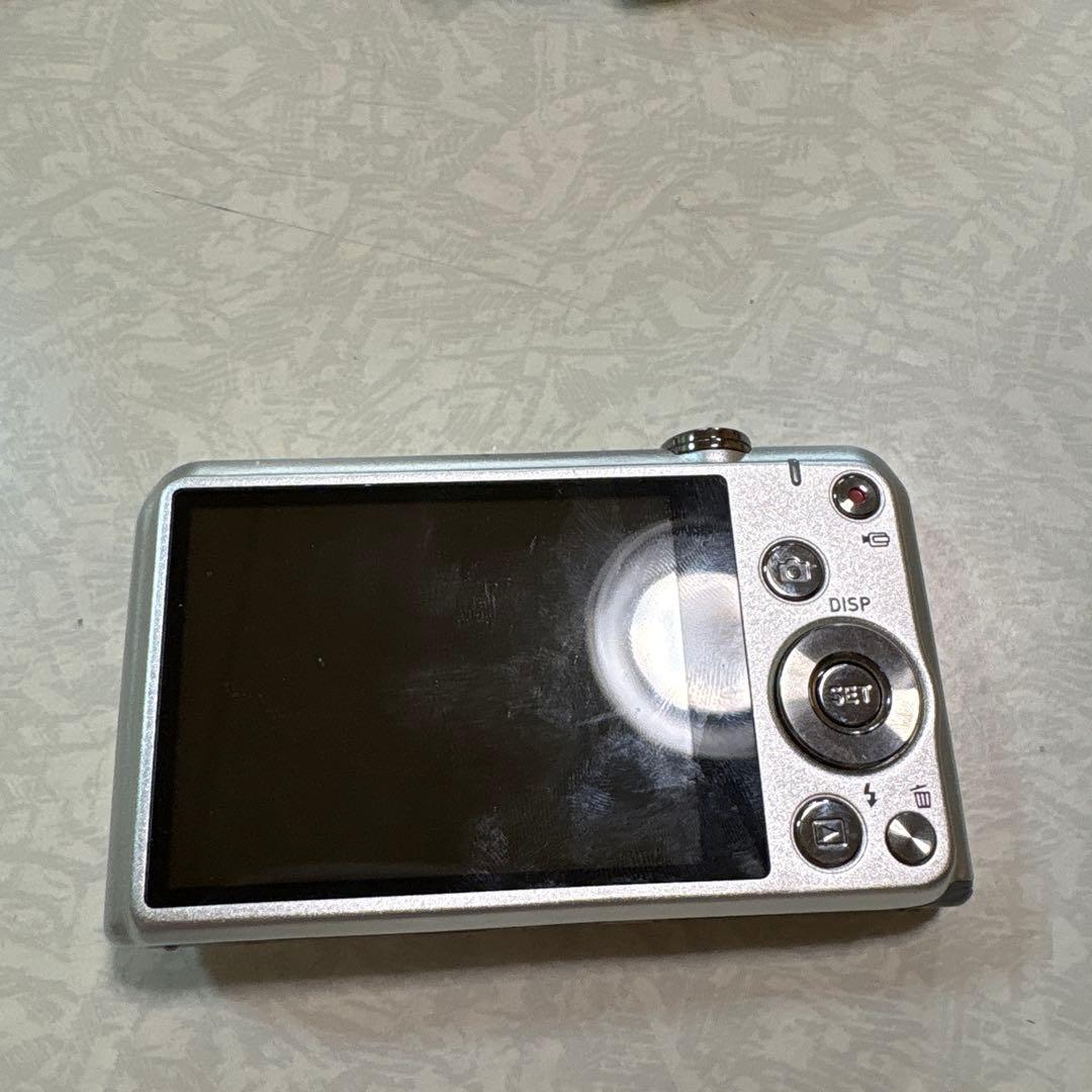 CASIO EXILIM 16.1MP コンパクトデジタルカメラ