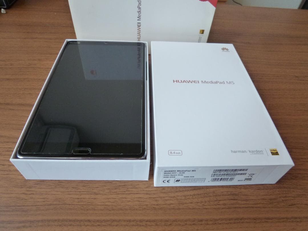 美品 MediaPad M5 8.4インチ SHT-AL09 LTE【特記有】