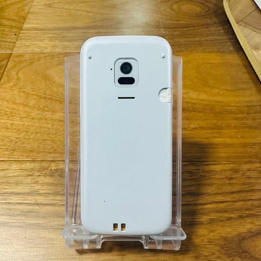 ドコモ らくらくホン F-01M ホワイト通電確認済 初期化済